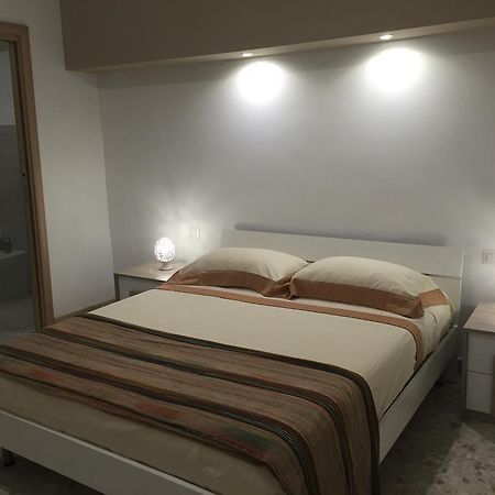 شقة Casa Commenda برينديسي المظهر الخارجي الصورة