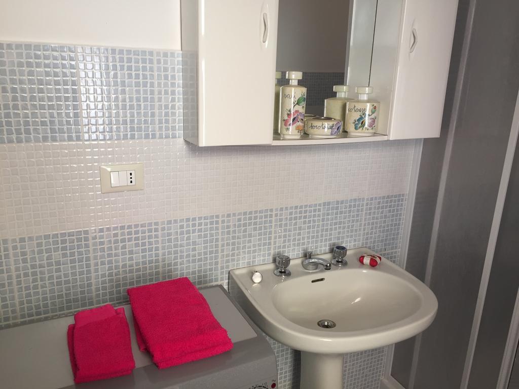 شقة Casa Commenda برينديسي الغرفة الصورة